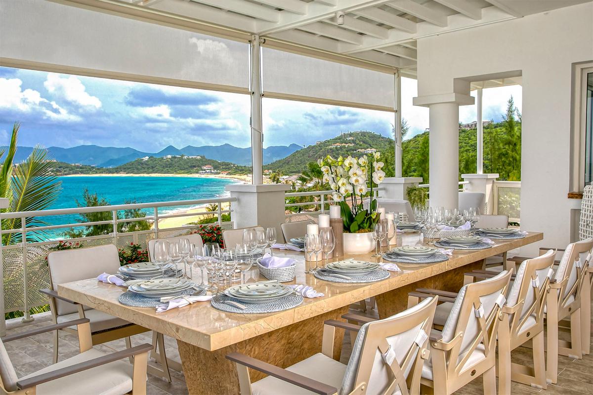 St Martin beachfront luxury villa rental - Outside dining area